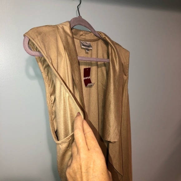 Avenue open front cardigan size 18/20 New with tags tan/brown with fringe trim - Picture 8 of 16